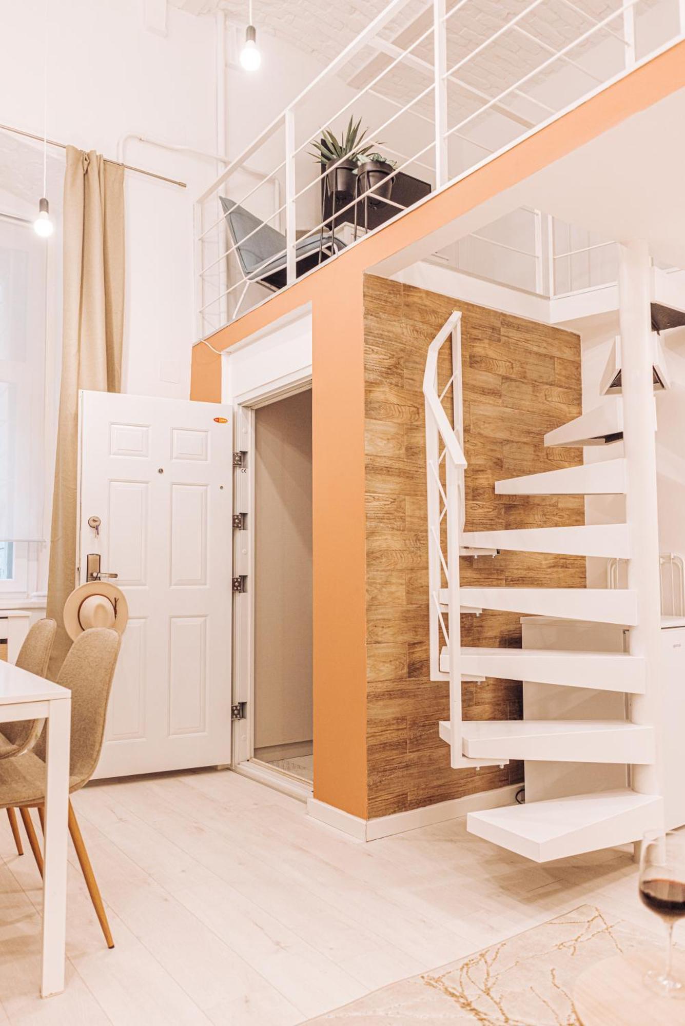 Apartment Stylish At Ruin Pub District