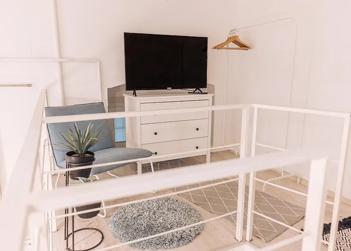 Stylish Apartments At Ruin Pub District